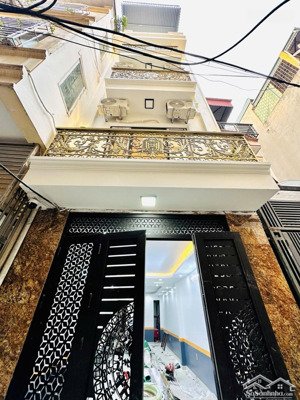 bán nhà chính chủ- phân lô - ô tô dừng đỗ- ccmn 20 phòng khép kín- dòng tiền 1,5 tỷ/ năm