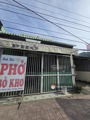 mặt tiền kinh doanh dt824 cần bán gấp !