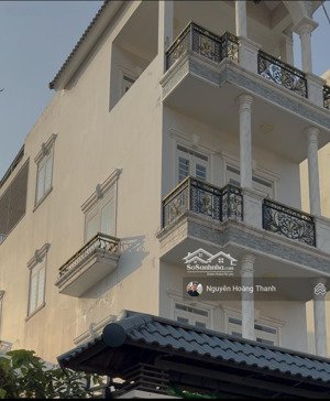 nhà mặt tiền ngộp bank - có sẵn dòng tiền cho thuê - chủ nhà sẽ sớm bán vì ls tăng cao