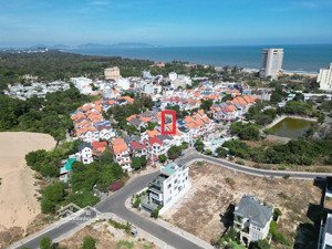 bán biệt thự sân vườn biển 1 trệt 2 lầu (mới) dt 204m2 thùy vân bãi sau vũng tàu giá chỉ 26 tỷ