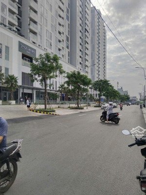 nhà mặt tiền hẻm xe hơi kinh doanh đối diện khu đô thị vạn phúc giá rẻ chỉ 5,5tỷ