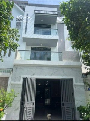 nhà 4 tầng trung tâm phường phước long đường 18,5m pháp lý hoàn công giá chỉ 11,5 tỷ