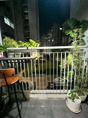 cho thuê 2pn dự án habitat khu 2. diện tích 70m2 có bancon lầu thấp view nội khu cực chill