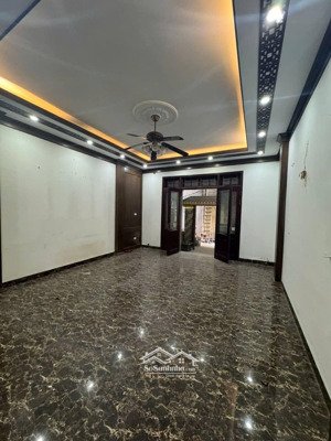 bán nhà trần phú hà đông dt 85mx 5t x mt 5,3m gía 16,8 tỷ có thương lượng