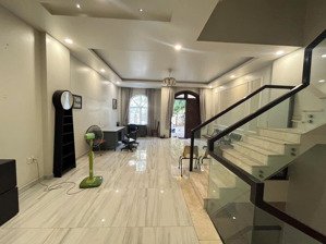 cho thuê biệt thự đẹp tại cityland garden hills full nội thất, 162m2 giá 50tr