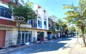 thương lượng mạnh nhà 2 tầng phân lô đồng bộ-khu phố thắng lợi ,dĩ an -132m , 4,5 tỷ đường 13m