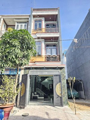 ms7689 | bán nhà 1 trệt 2 lầu full nội thất đường 12m thông tân đông hiệp, dĩ an gần tp.hcm 6km