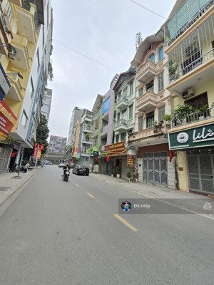 nhà mình cần bán căn phân lô nguyễn xiển thanh xuân.