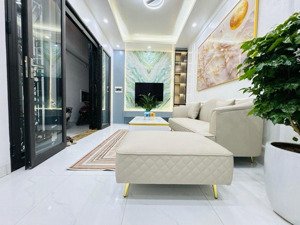 chính chủ gửi bán nhà ngọc hồi thanh trì dt 35m ô tô đỏ cửa nhà 5 tầng thang máy ngõ thông thoáng