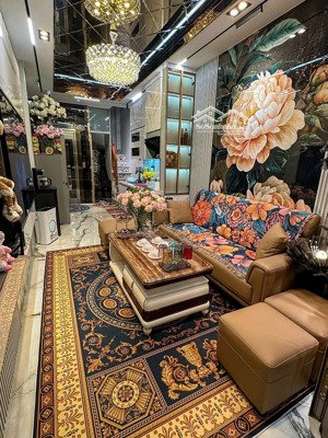 hai bà trưng - nhà đẹp đón tết
phải thật nhanh thang máy nhập khẩu - 3 bước chân ra phố