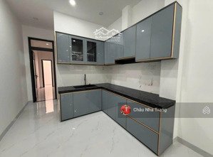 bán 2căn nhà 3 tầng liền kề lương định của- dt: 68m2 giá 3ty950