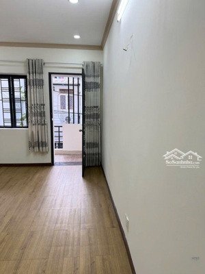 nhà hẻm 5m lê văn sỹ, phường tân sơn hòa, tân bình giáp phú nhuận 41m2.