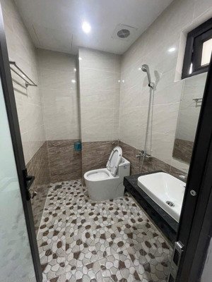 nhà mới ở ngay - full nội thất - thang máy tiện nghi - 10m ra ô tô - tương lai ngay cầu thượng cát