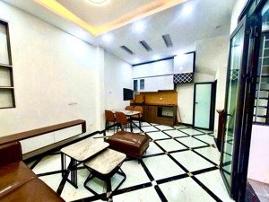 nhà hiện đại, lộng lẫy rộn ràng phố phường - sáng thoáng khoảng trời trương định - 31/41m2