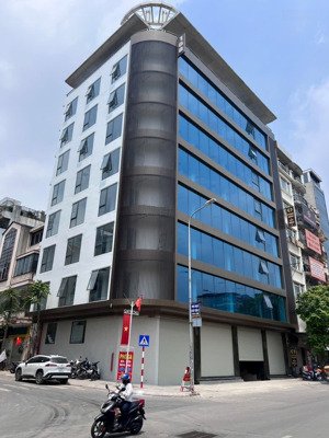 chính chủ gửi bán toà nhà văn phòng 412m2 mặt phố hoàng cầu - giá đầu tư