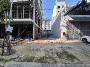 bán siêu phẩm đất biển phạm kiệt 1 lô duy nhất, cách biển 200m, xây cao tầng, dt 102m2 ngang 6m