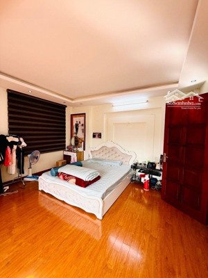 bán nhà phố hà trung hoàn kiếm hơn 40m lôgóc gần ô tô, cách phố 10m chỉ 19 tỷ