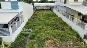 cần bán lô đất ngay bệnh viện xuyên á 5x30 full thổ cư giá 1 tỷ 3 còn thương lượng.