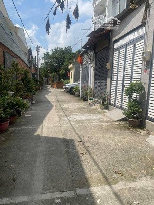 chính chủ cần bán gấp lô đất thổ cư đường hà huy giáp, phường thạnh lộc,q12, 71m gần cầu phú long