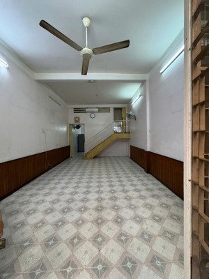 cho thuê gấp nhà riêng 4pn, 2wc, 120,4m2 tại lê văn sỹ, phường 11, phú nhuận,