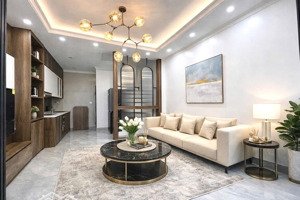 hiếm- bán nhà 5 tầng gần cv ngọc thụy - 32 m2- giá:9,x tỷ. ngõ thông tứ tung. ô tô đỗ cửa