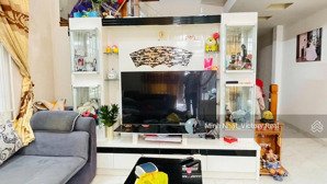 chỉ 13,8 tỷ sở hữu nhà đẹp 140m2, cách hồ xuân hương 200m