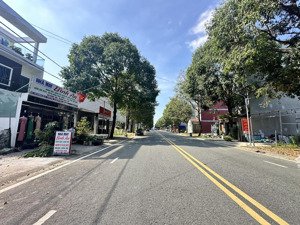 chính chủ, sổ cầm tay, cần bán 1 lô đất đường số 51, khu tdc phú chánh d, đường lớn, kinh doanh tốt