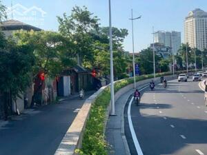 Bán nhà phố Âu Cơ, Nhật Tân, Tây Hồ – ô tô tránh đỗ – sổ vuông – 130m² – 37 tỷ