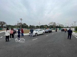 cần bán gấp lô đất 100m2. vai réo, hoà lạc, hà nội, gần metro 5. đh fpt, đh qg, giá 3 tỷ