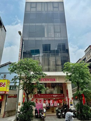 cho thuê nhà mặt đường láng - đống đa, dt 150 m2 x 2 tầng, mt 8 m, 70 tr, thông sàn, thang máy