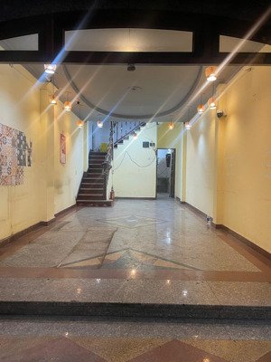 cho thuê nguyên căn q1 mặt tiền 35 hoàng sa 7pn có sẵn dòng tiền vỉa hè rộng rãi