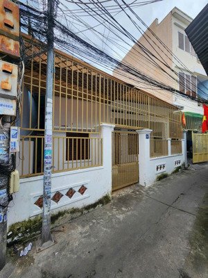 (có video) nhà ngang 8,4m vị trí đẹp p. phước hải - tp nha trang