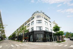 cắt lỗ bán nhanh shophouse 4 tầng ngay trung tâm tp lạng sơn, mặt tiền 5m, giá chỉ nhỉnh 4 tỷ