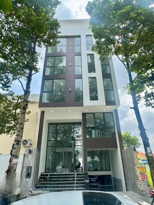 cho thuê toà văn phòng thạnh mỹ lợi, quận 2.dt 8x20m hầm 6 tầng thang máy máy lạnh, pccc. giá 120tr