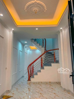 bán nhà 4 tầng 1 tum nhân huệ, đồng mai gần bến xe yên nghĩa giá 4,2 tỷ