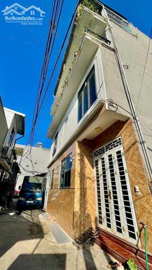 NHÀ ĐẸP PHÂN LÔ- LÔ GÓC - Ô TÔ ĐỖ Thống Nhất 35m2 X 4 Tầng X 5.7 Tỷ Long Biên Hà Nội.