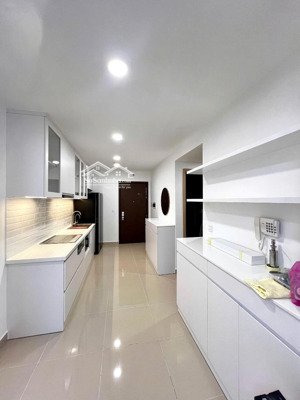 cho thuê căn hộ sunrise cityview q7 lh : minh anh.