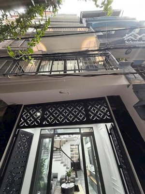 chính chủ bán nhà 6t thang máy phố trần duy hưng dt:52m mt:3,6m chỉ 15m ra mặt phố trần duy hưng