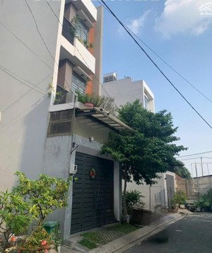 bán đất linh xuân đường số 8 xe hơi tránh nhau