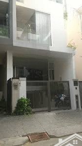 hot! chỉ 1 lô duy nhất mt hoàng quốc việt, 6x22m, giá chỉ 22.5ty, mt đường 30m. lh 