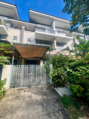 bán biệt thự lavila full nội thất giá tốt 13tỷ thiết kế 3pn 4wc sổ hồng , hướng đông nam 