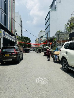 bán nhà quận 3 - lê văm sỹ - 84m2 - 4 tâng - chỉ 13 tỷ