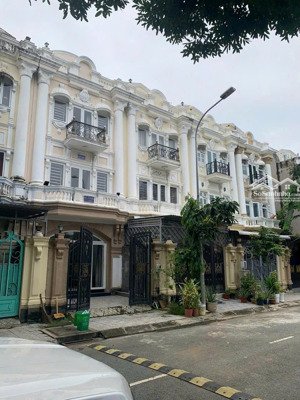 bán nhà mặt tiền đường 67, kđt cát lái, quận 2, 5x17m, 1 trệt 2 lầu, giá 8.5 tỷ