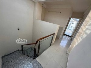 bán nhà mặt tiền nội bộ p4 quận 8 32 đường 14, p4, q8 diện tích: 3,5mx12m