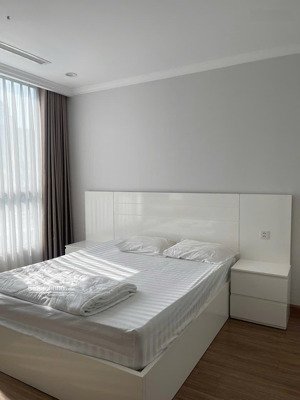 quá rẻ cho căn 2pn vinhomes central park; giá chỉ: 8,5 tỷ; đầu tư cho thuê sinh lời tốt. 