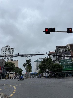 cần bán mặt tiền xô viết nghệ tĩnh ngay trung tâm hải châu