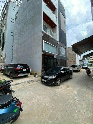 cuối năm bán gấp lô đất ngang 6,5m dài 22m hxh bùi đình tuý p24 bình thạnh xây mới hầm 6 tầng 12 tỷ