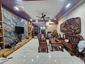 bán nhà phố đường ca văn thỉnh 132,8m2 , nhà 4 tầng và sân thượng sổ hồng riêng nhà mới đẹp