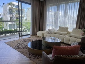 bán gấp căn biệt thự đơn lập 401m2 view sân golf 15,2 tỷ,sổ đỏ lâu dài