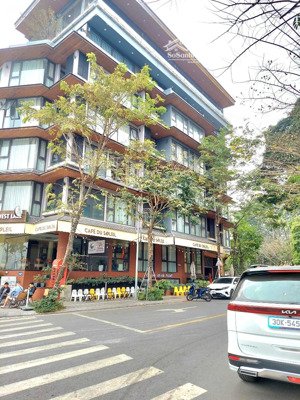 bán nhà mặt phố võng thị 295m2, 8 tầng 1 hầm giá: 168 tỷ. tây hồ